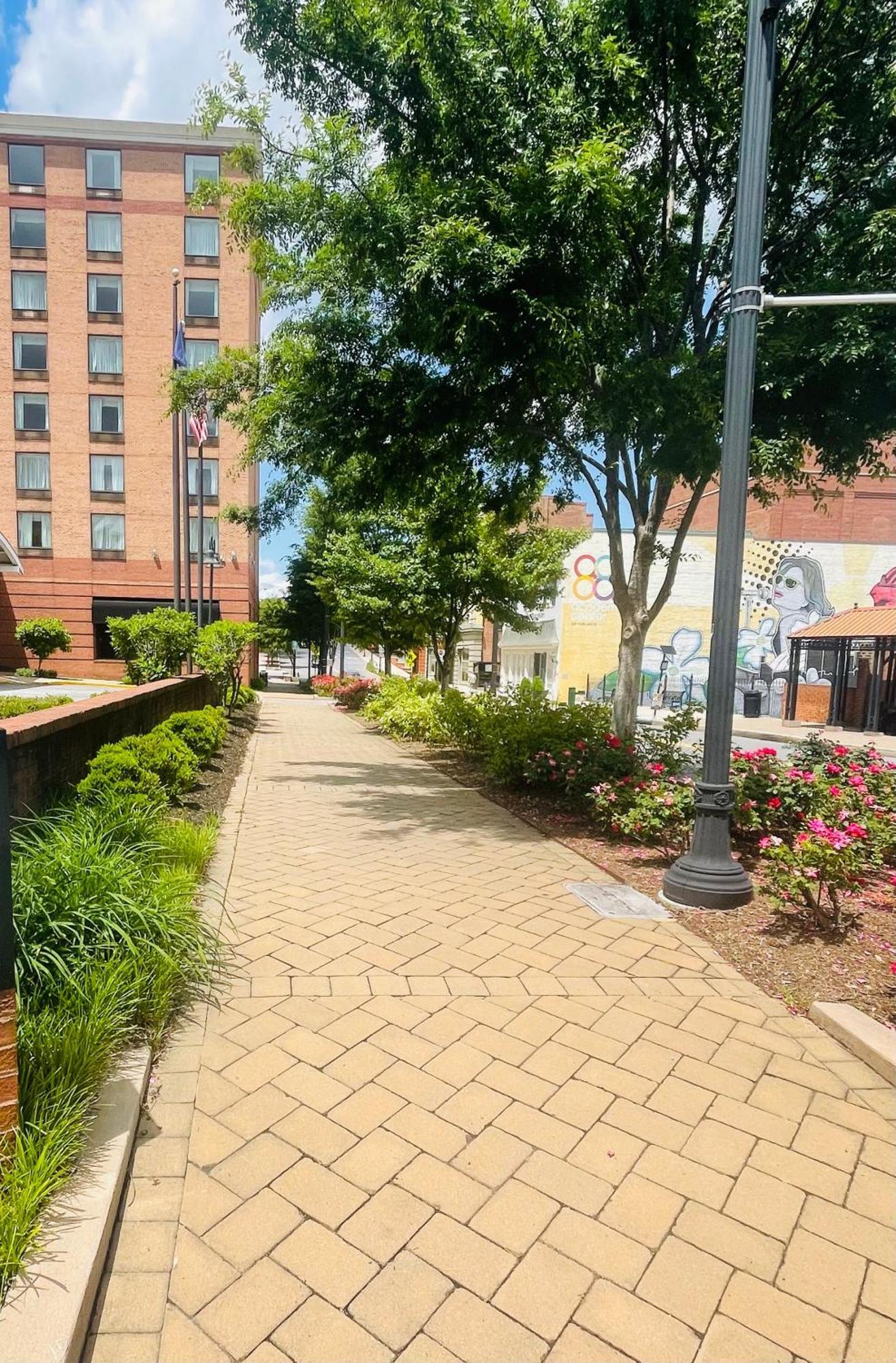 Lynchburg Grand Hotel Exterior photo